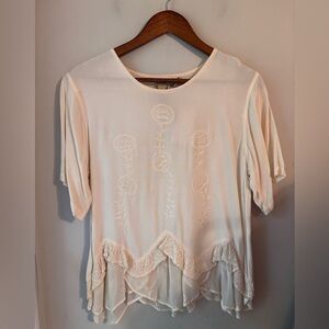 Original Anthony Cream Ruffle Hem Embroidered Blouse M